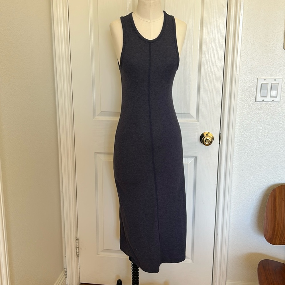 Lunya “restore” fitted dress in deep blue. Xs